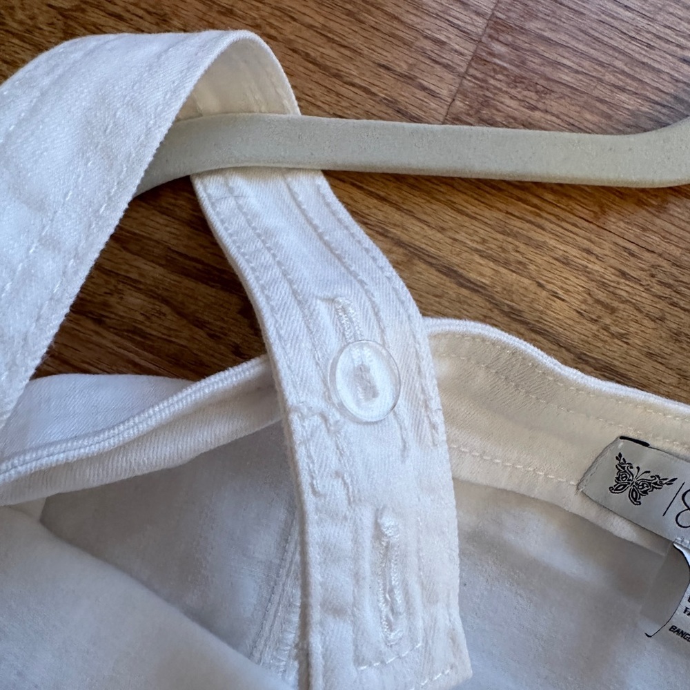 NWOT. Jessica Simpson white denim jumpsuit flared legs size 6 $18$ - Picture 4 of 4